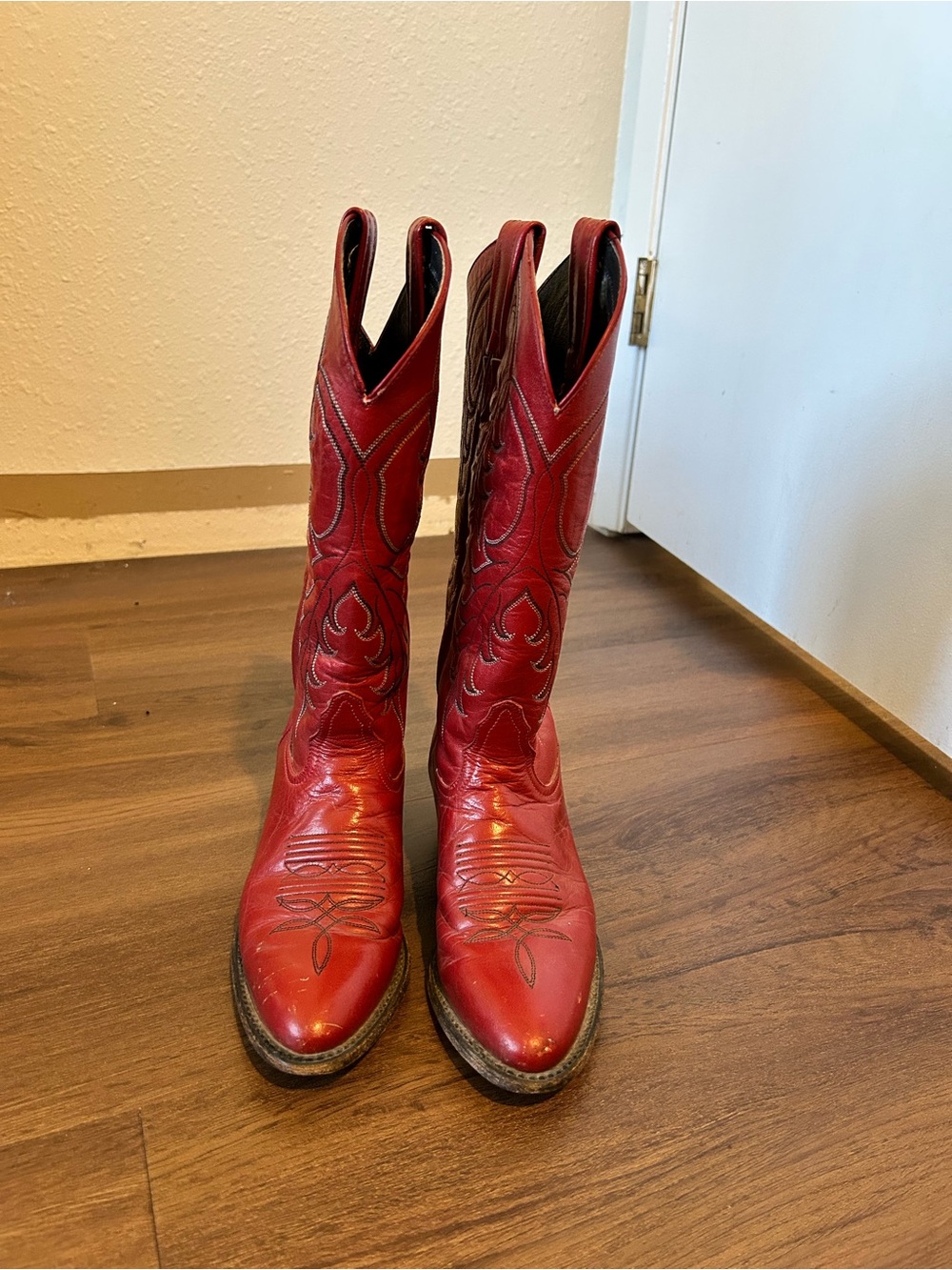 Tony Lama Red Leather Western Cowboy Boots - Picture 1 of 6